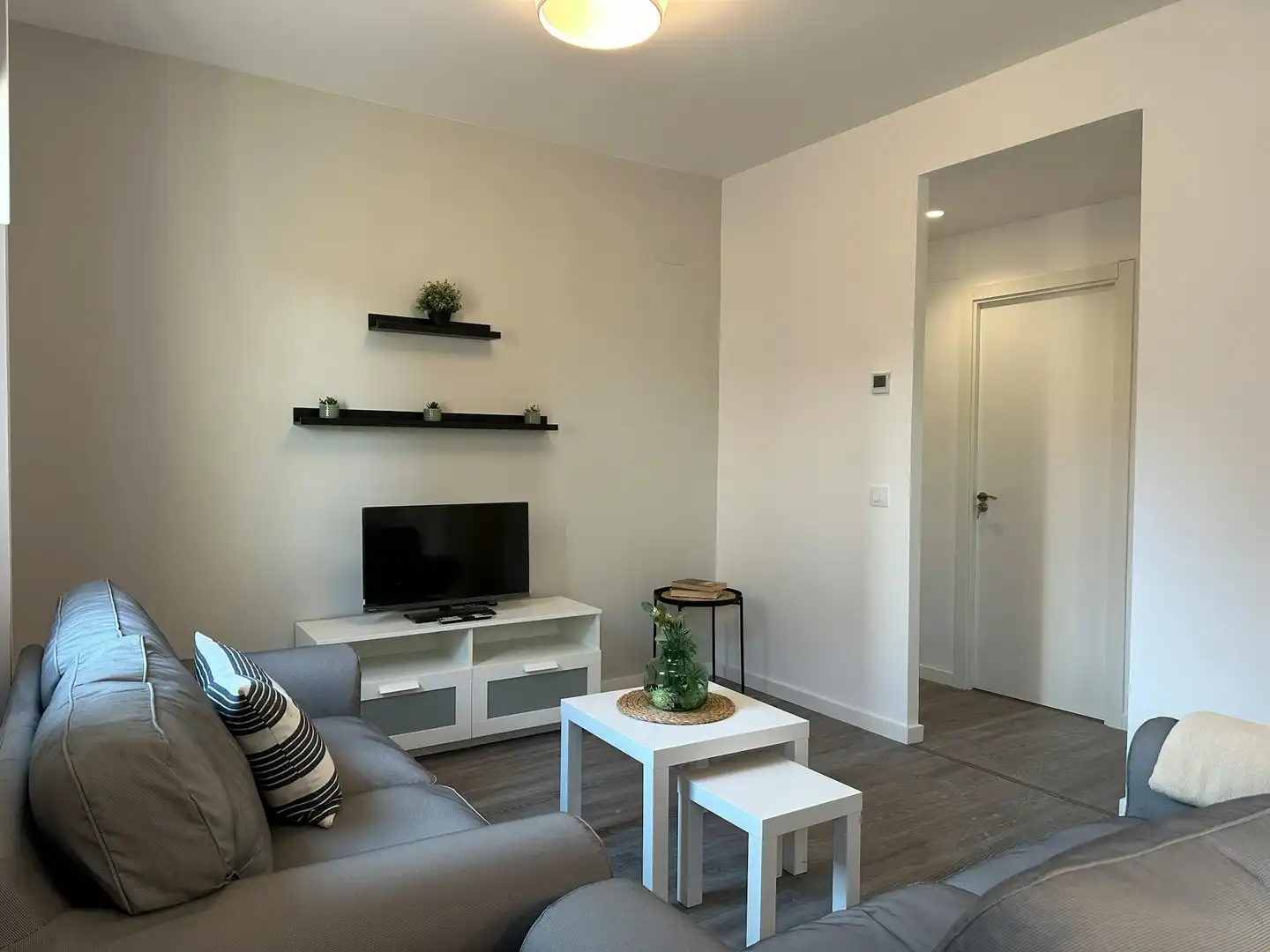 Living room of Flat for share in Madrid  with Air Conditioner, Heating and Furnished
