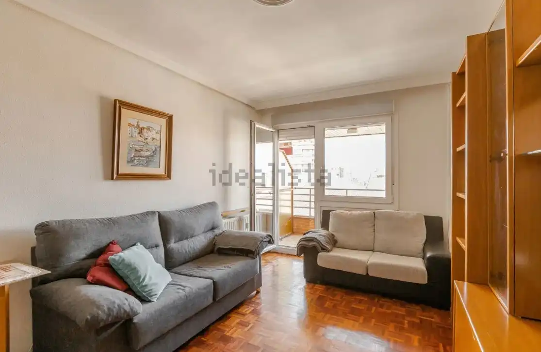 Piso de alquiler en Calle Pintor Zubiri, Iturrama
