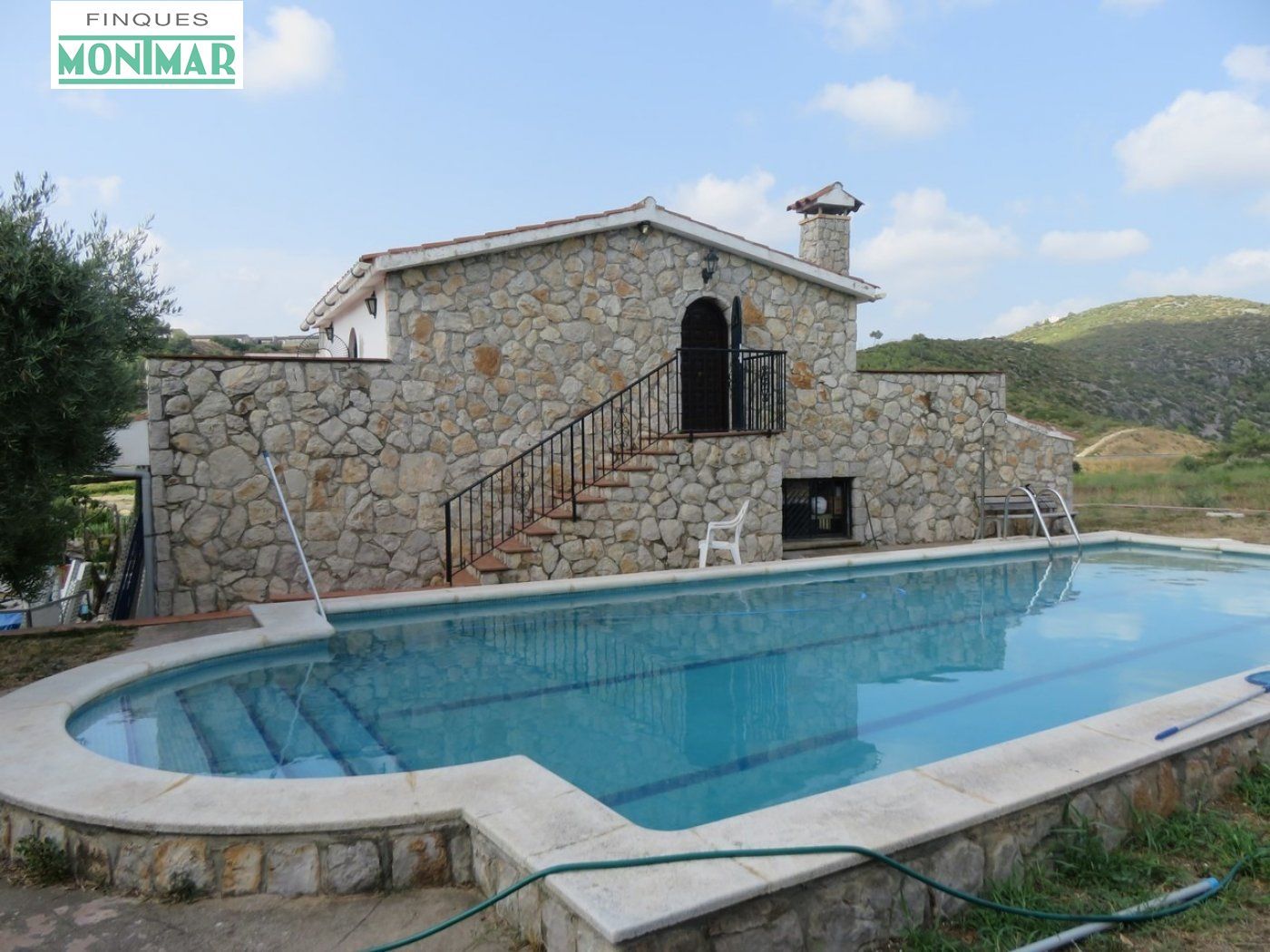 Piscina de Finca rústica en venda en Canyelles amb Aire condicionat, Calefacció i Jardí privat