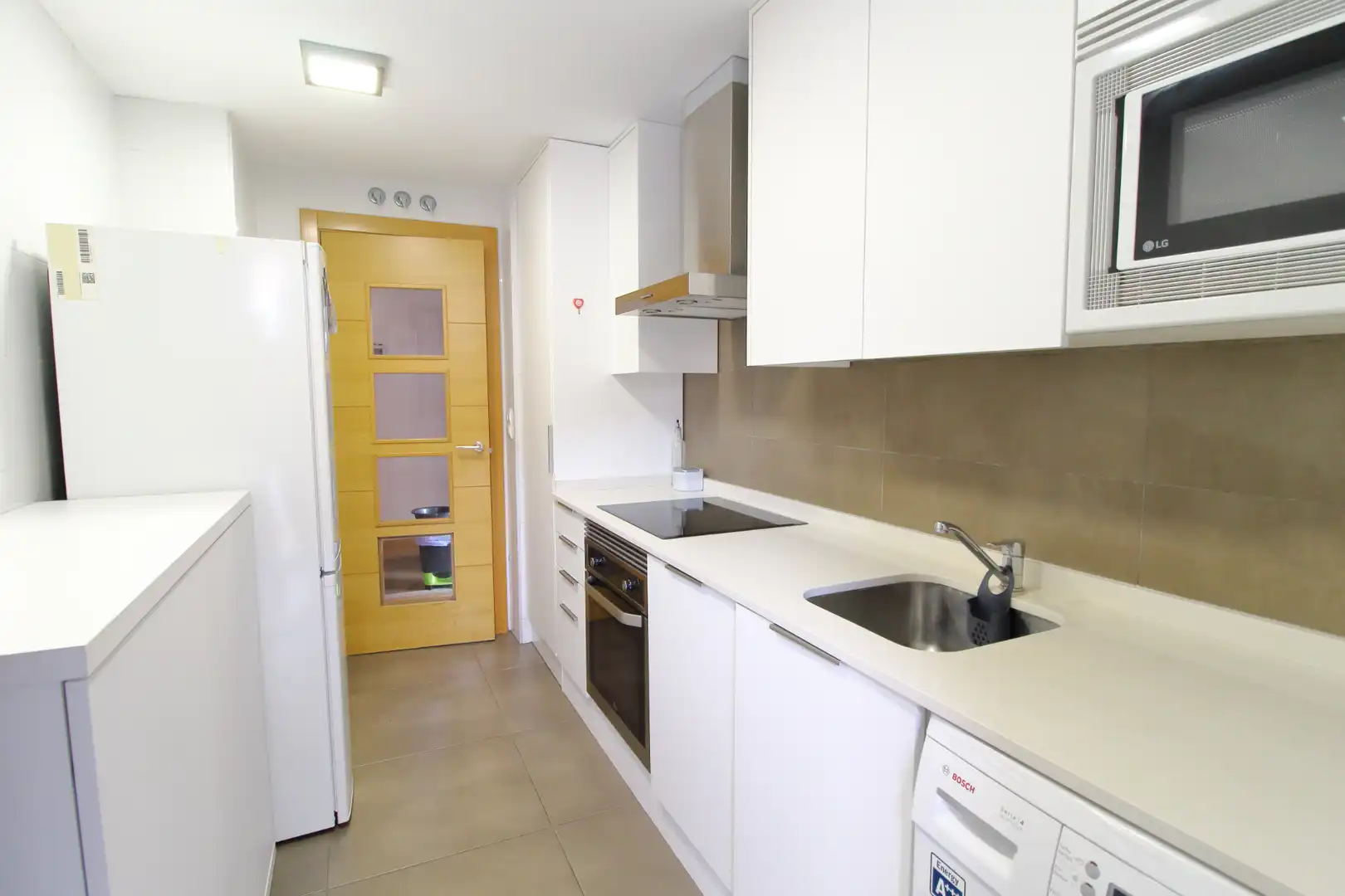 Kitchen of Flat for sale in Valencia  with Air Conditioner, Parquet flooring and Balcony