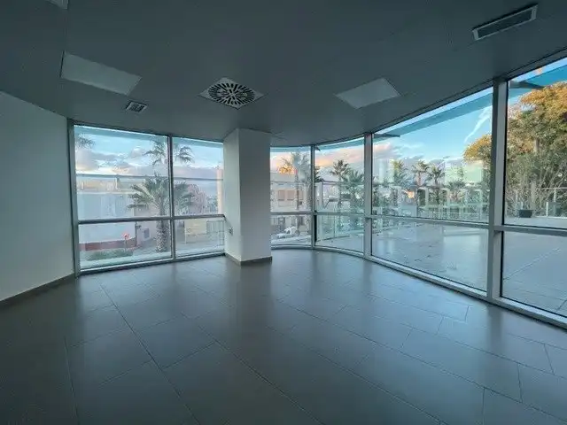 Büro zum Verkauf in Murcia mit Klimaanlage, Heizung und Terrasse