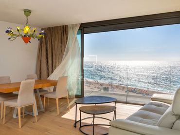 Appartamento con balcone in vendita a Centre