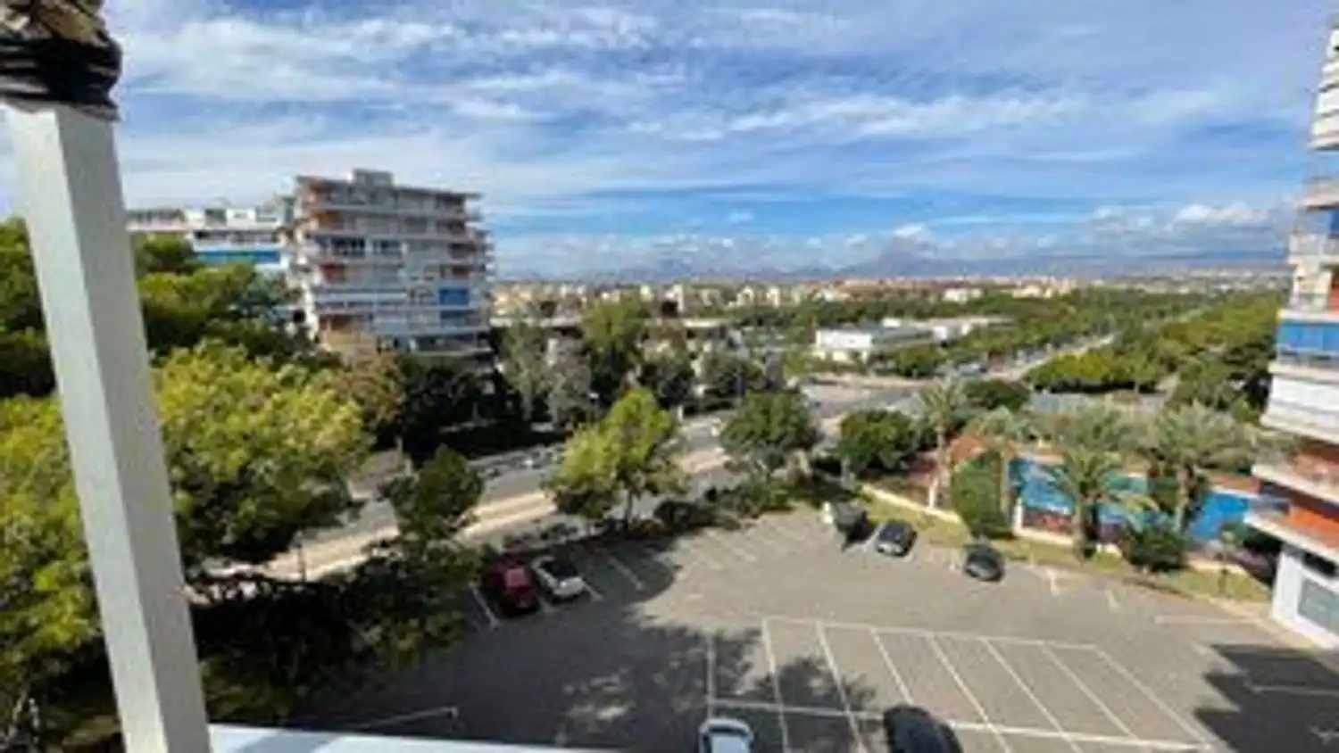 Vista exterior de Piso en venta en Alicante / Alacant con Aire acondicionado, Calefacción y Jardín privado
