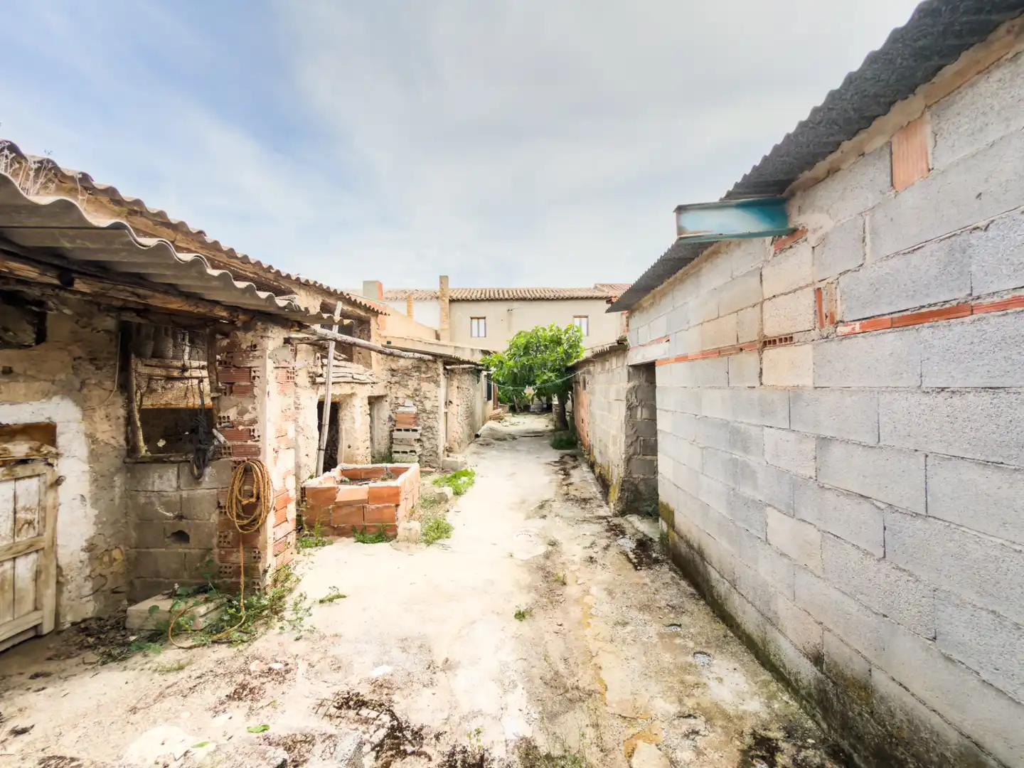 Casa o xalet en venda en Cortes de Baza amb Jardí privat, Terrassa i Moblat