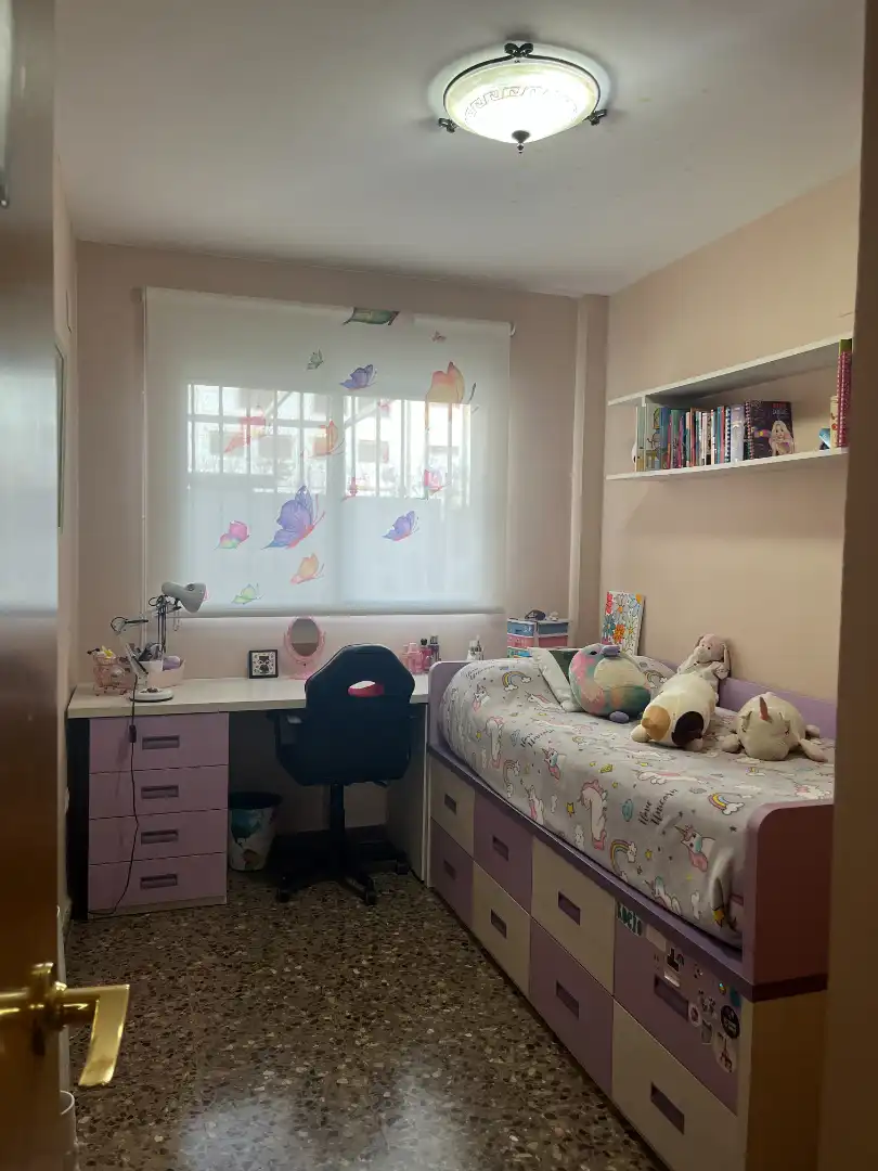 Bedroom of Flat for sale in Valencia  with Air Conditioner, Terrace and Storage room