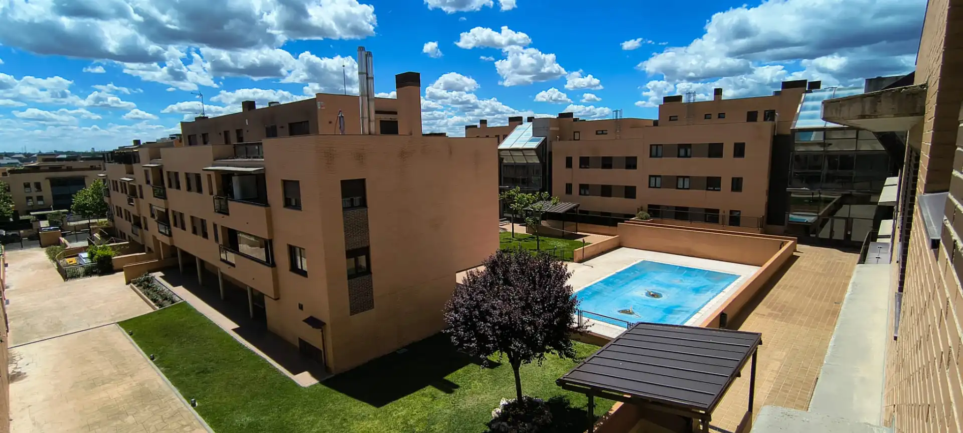 Vista exterior de Piso de alquiler en Las Rozas de Madrid con Aire acondicionado, Terraza y Trastero