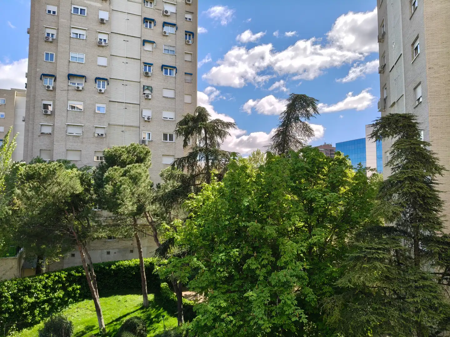 Vista exterior de Piso en venta en Madrid con Aire acondicionado, Calefacción y Parquet
