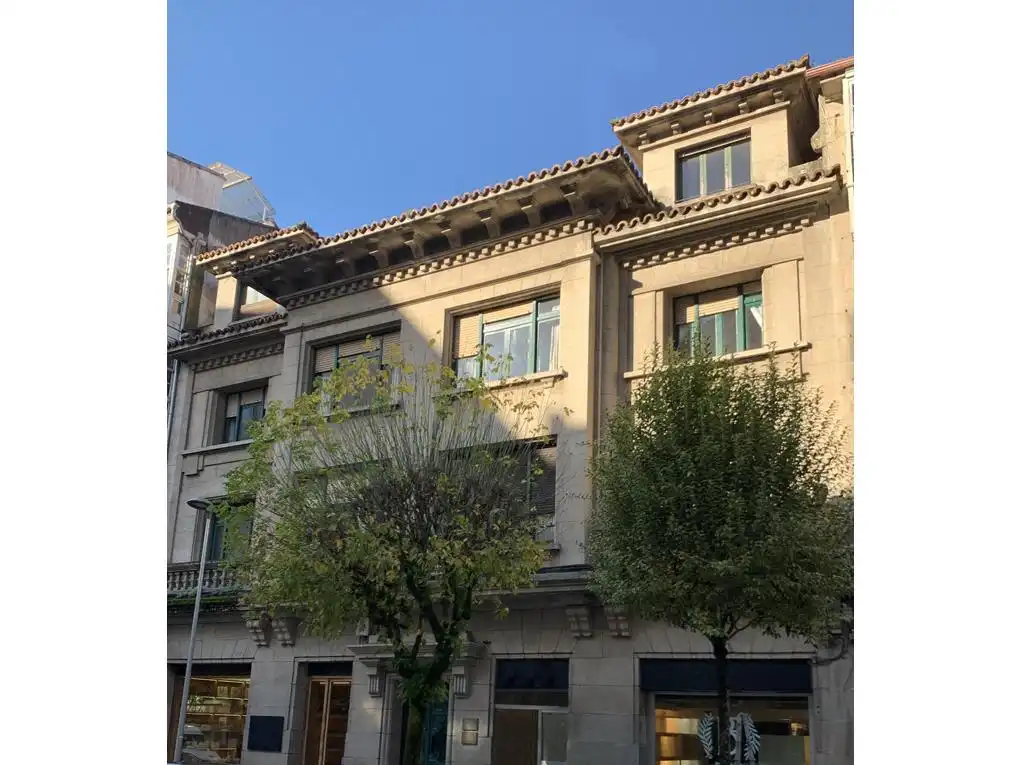 Edificio en venta en Rúa do Hórreo, Ensanche - Sar