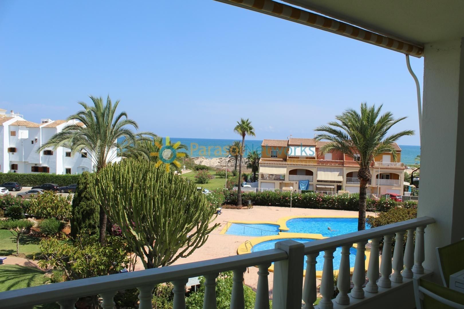 Dormitori de Apartament de lloguer en Oliva amb Aire condicionat, Calefacció i Jardí privat