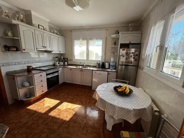 Detached house with pool for sale in del Centre, imagen 42