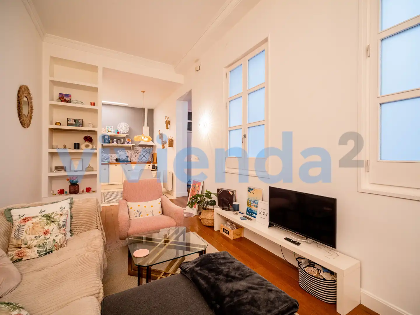 Living room of Flat for rent in Madrid  with Air Conditioner, Heating and Balcony