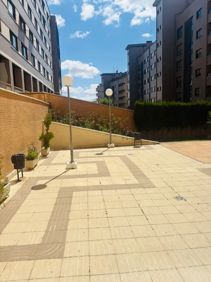 Flat for sale in Calle de Enrique Cubero, Parquesol