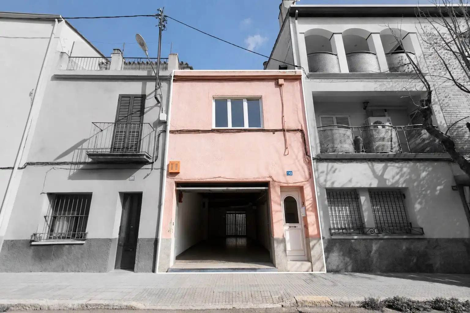 Vista exterior de Casa adosada en venta en Salt