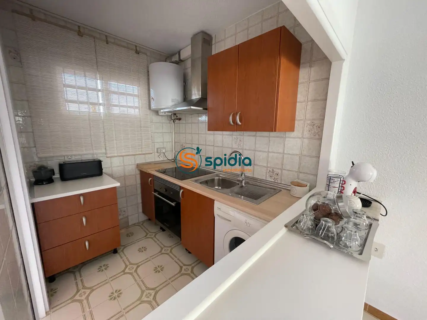 Cocina de Apartamento de alquiler en Águilas con Balcón