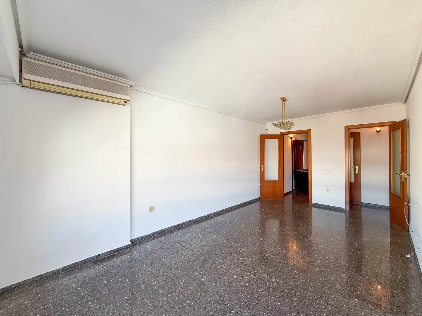 Piso en venta en Valencia con Balcón