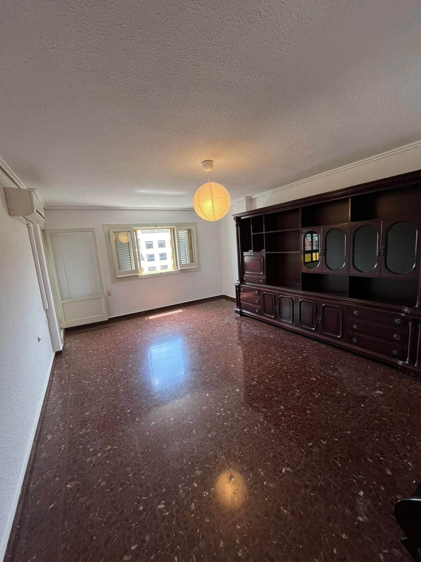 Sala de estar de Ático de alquiler en  Valencia Capital con Aire acondicionado y Balcón