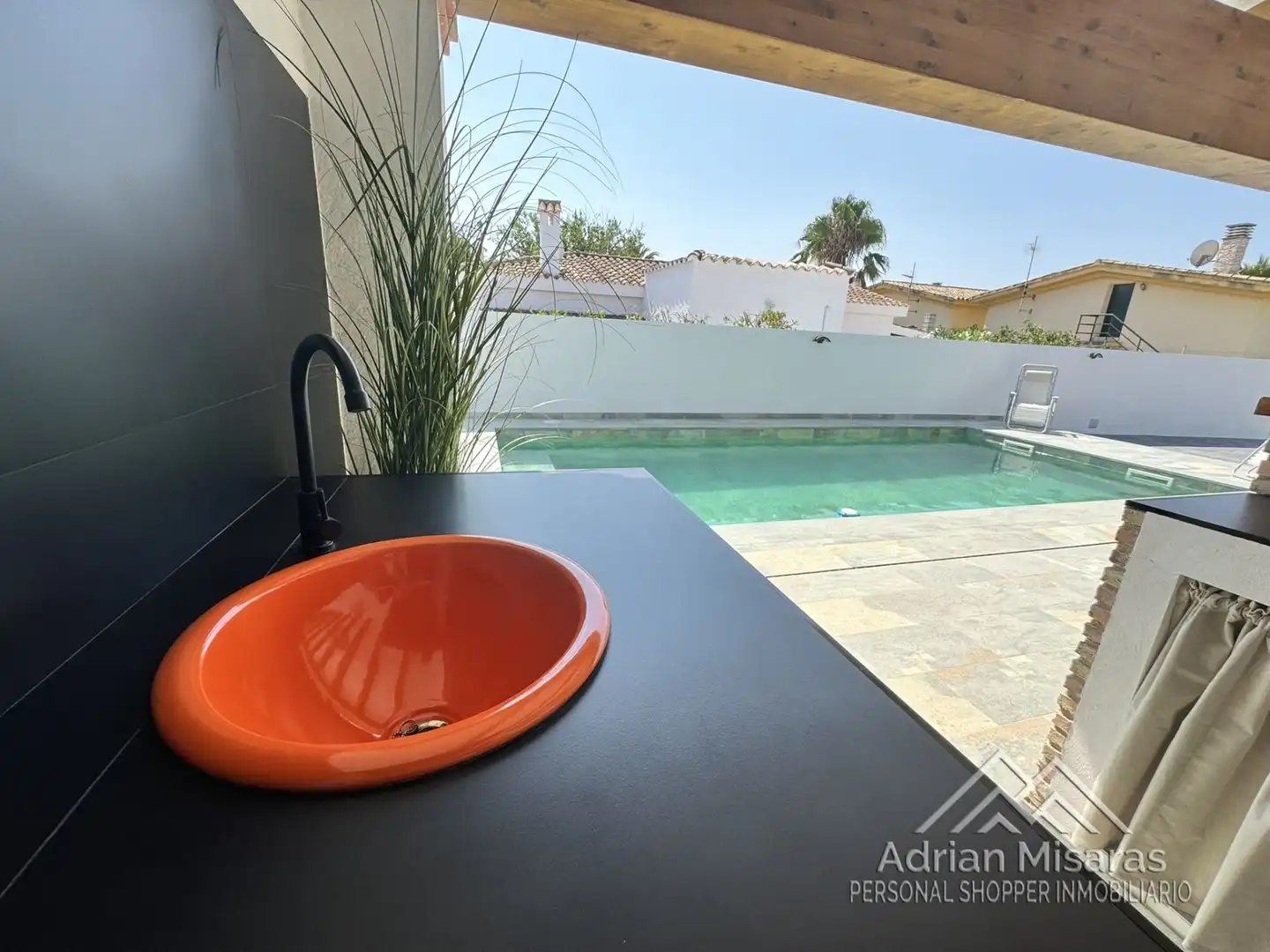 Swimming pool of Houses for sale in Deltebre  with Air Conditioner, Heating and Storage room