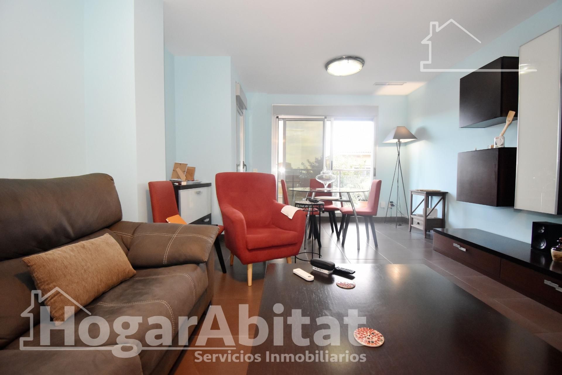 Sala de estar de Piso en venta en Castellón de la Plana / Castelló de la Plana con Aire acondicionado, Terraza y Trastero