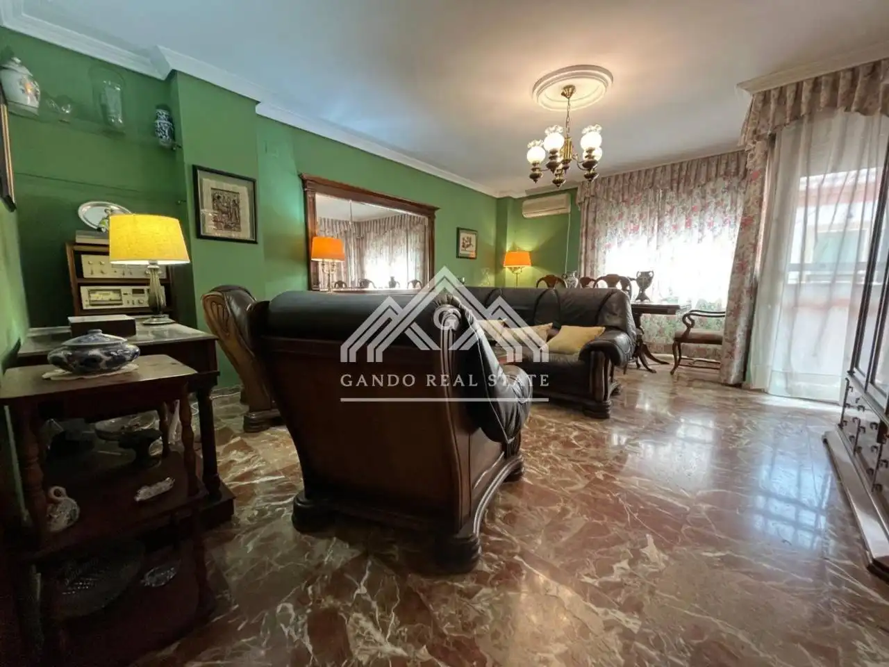 Sala d'estar de Pis en venda en Dos Hermanas amb Terrassa