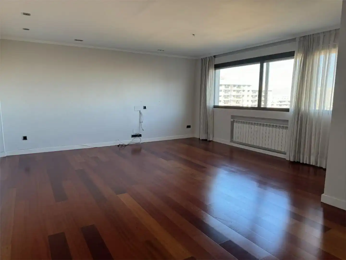 Sala de estar de Piso de alquiler en Madrid con Aire acondicionado, Jardín privado y Parquet