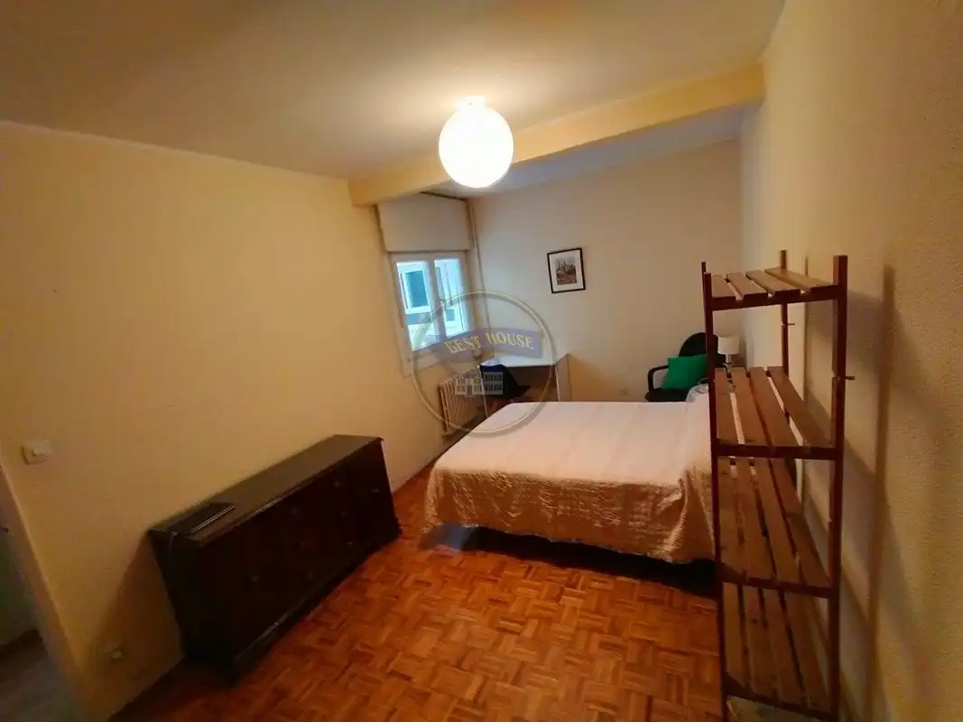 Bedroom of Flat for rent in Vigo   with Heating, Parquet flooring and Terrace
