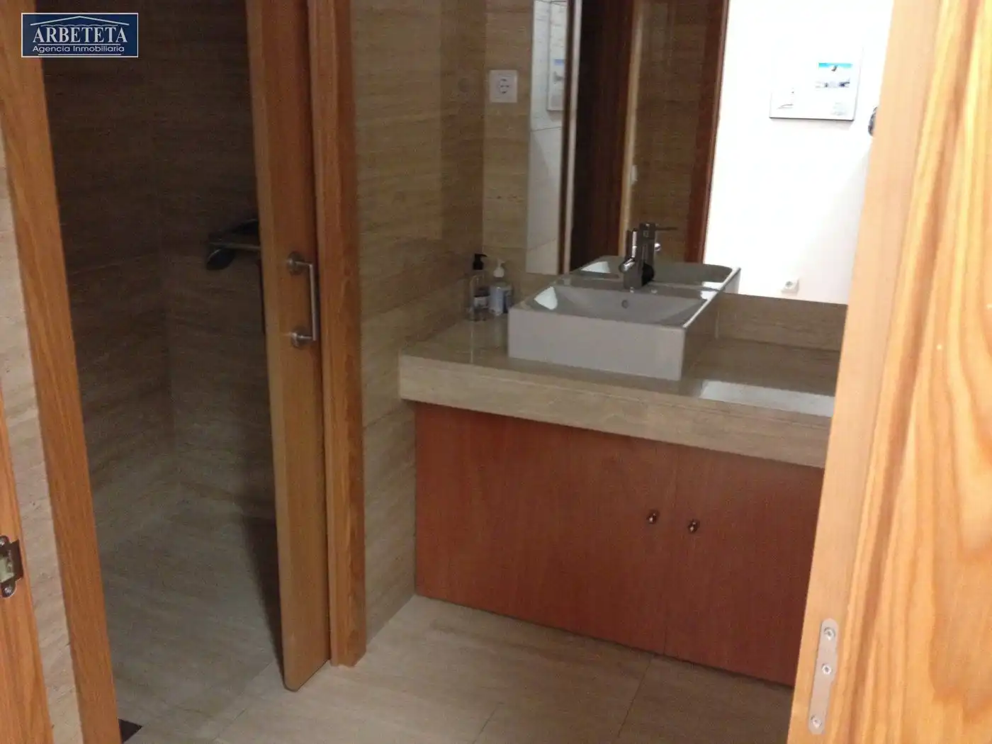 Bathroom of Office for sale in Guadalajara  with Air Conditioner, Heating and Storage room