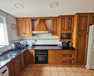 Cuina de Casa adosada en venda en Emperador amb Aire condicionat, Calefacció i Terrassa