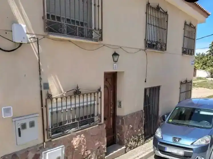 Vista exterior de Casa adosada en venda en Noblejas
