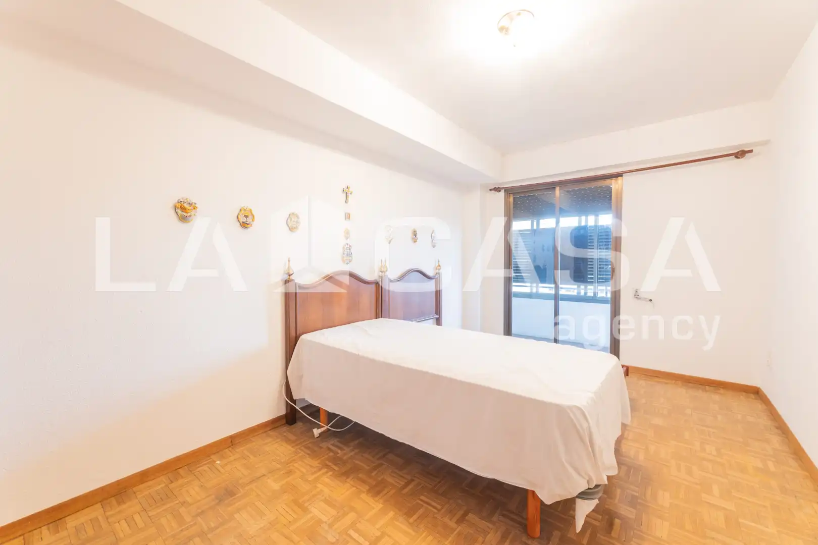 Habitación de Piso en venta en Valencia con Horno y Balcón