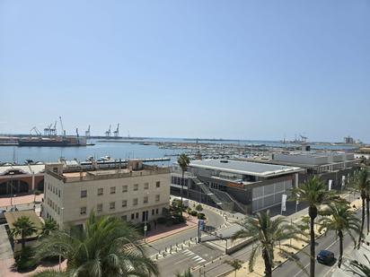 Vista exterior de Pis en venda en Castellón de la Plana / Castelló de la Plana amb Aire condicionat i Balcó