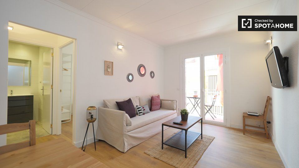 Sala de estar de Piso de alquiler en L'Hospitalet de Llobregat con Aire acondicionado, Calefacción y Amueblado