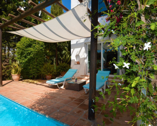 Terrassa de Casa o xalet en venda en Marbella amb Aire condicionat, Calefacció i Jardí privat
