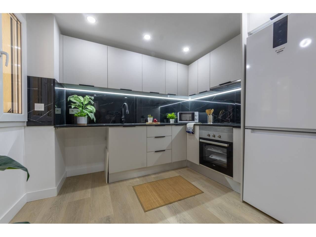 Kitchen of Flat for sale in  Tarragona Capital  with Air Conditioner and Heating