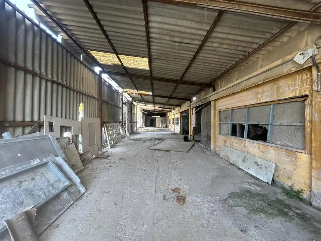 Industriegebäude zum Verkauf in Calle LA GRANJA, imagen 2