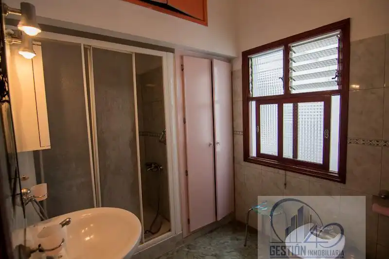 Bathroom of Houses for sale in San Cristóbal de la Laguna  with Terrace, Storage room and Alarm