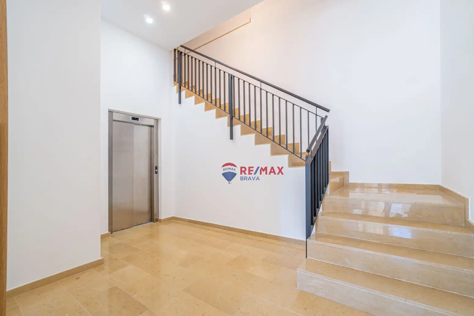 Piso con terraza en venta en CL DEL CASTELL D LA TRINITAT, imagen 11
