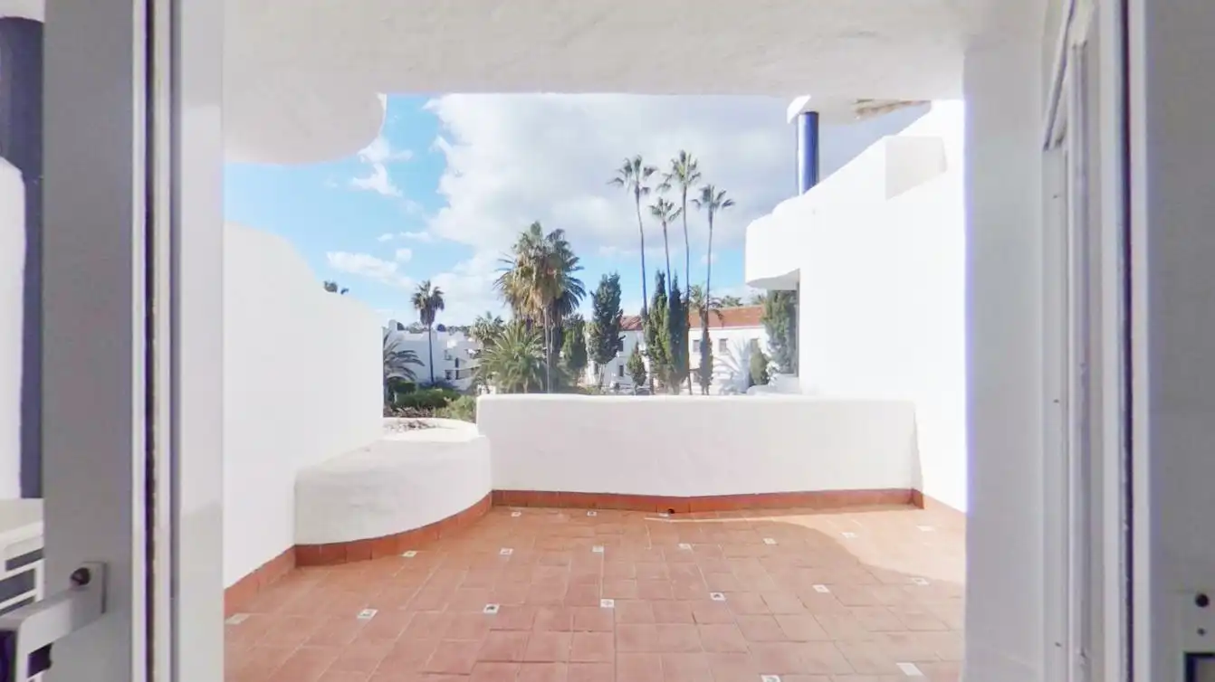 Piso en venta en Av España de Calahonda , Calahonda