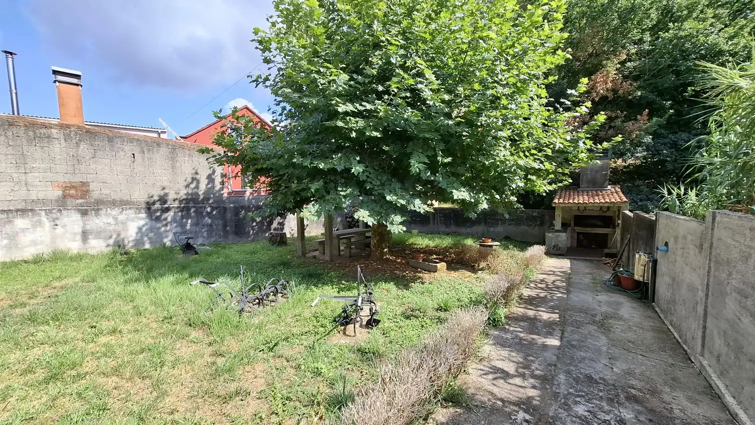 Jardí de Casa o xalet en venda en Boiro