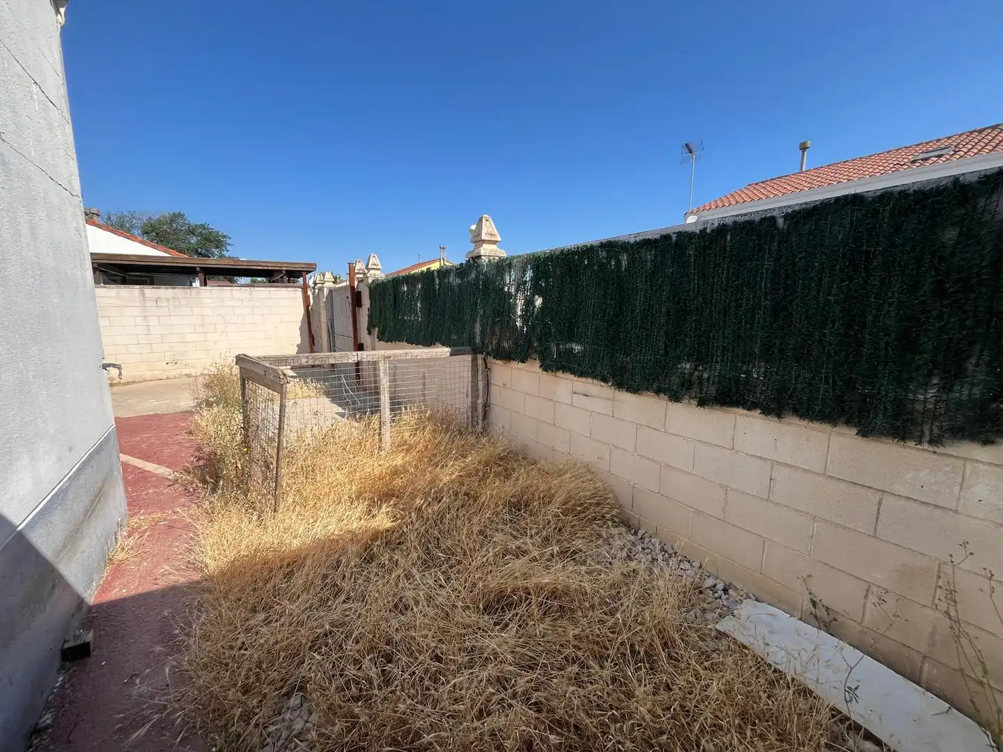 Casa adosada en venda a Calle Martín I, 20, Pinseque
