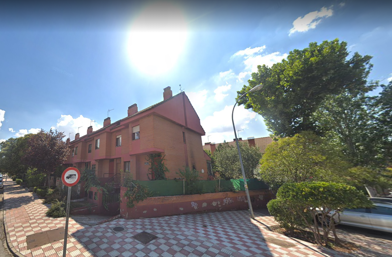 Exterior view of Single-family semi-detached for sale in Parla