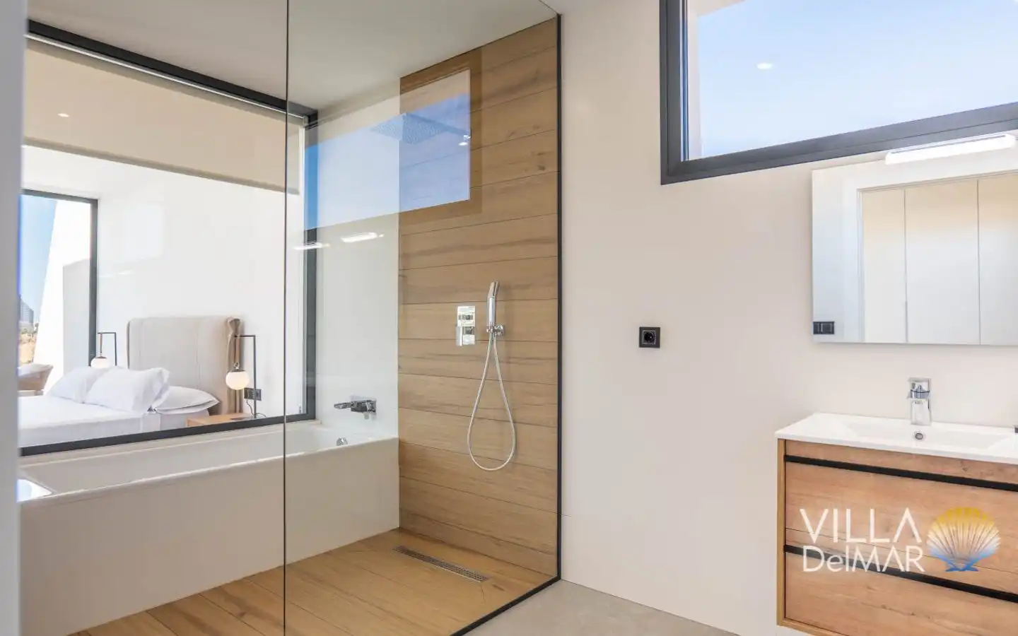 Bathroom of Houses for sale in Calpe / Calp  with Air Conditioner, Heating and Private garden