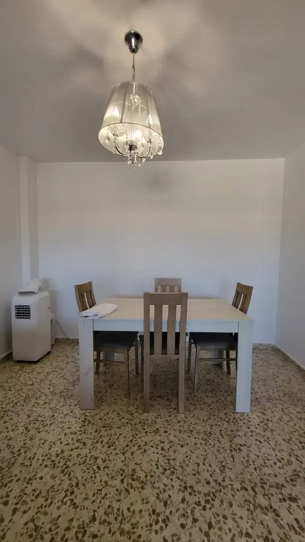 Comedor de Piso en venta en Vélez-Málaga con Terraza y Piscina comunitaria