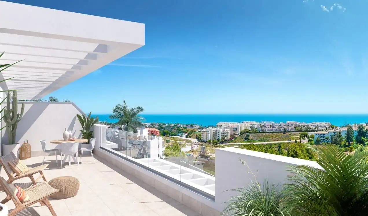 Piso con piscina en venta en El Faro de Calaburra - Chaparral, imagen 2