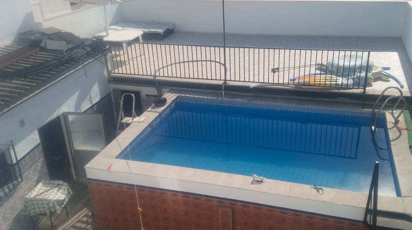 Piscina de Casa o xalet en venda en Úbeda amb Aire condicionat, Calefacció i Terrassa