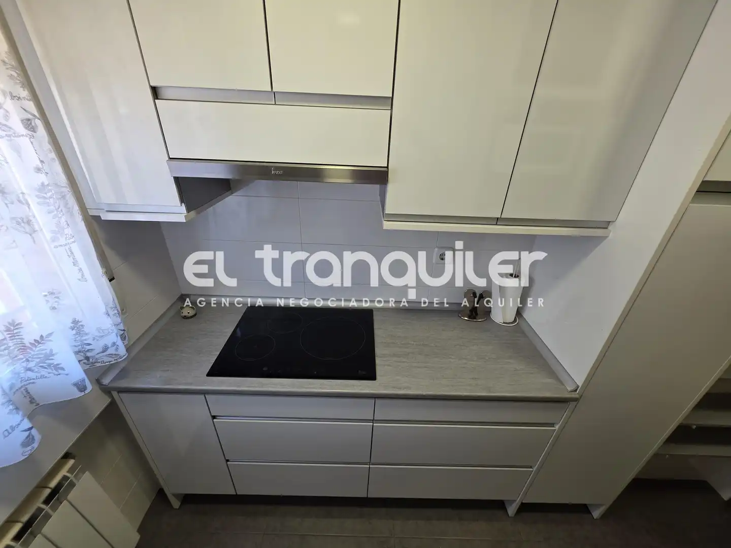 Cocina de Piso de alquiler en Madrid con Aire acondicionado, Parquet y Amueblado