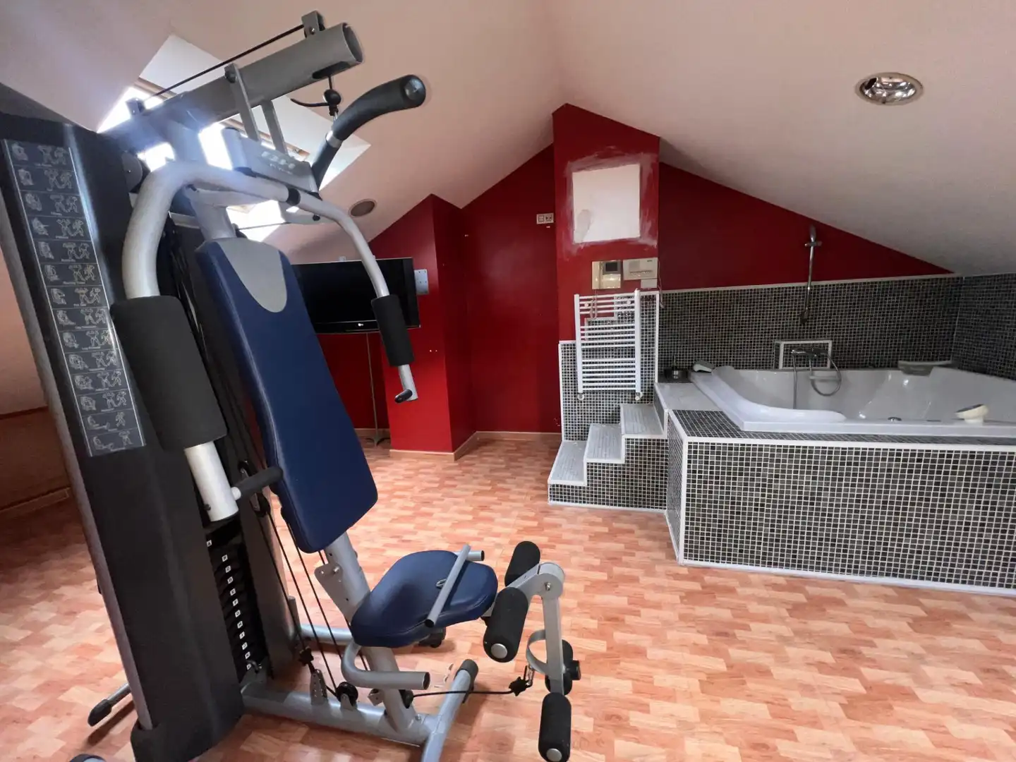 Casa adosada en venta en Parla