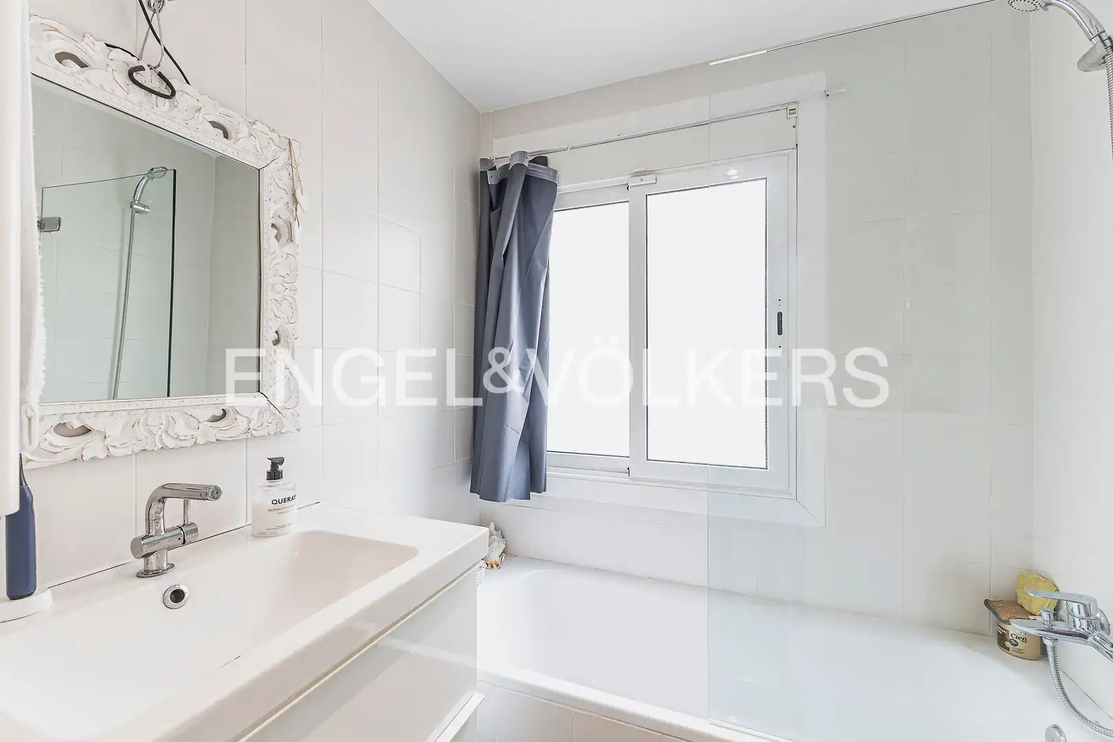 Baño de Piso en venta en Barcelona con Calefacción, Parquet y Terraza