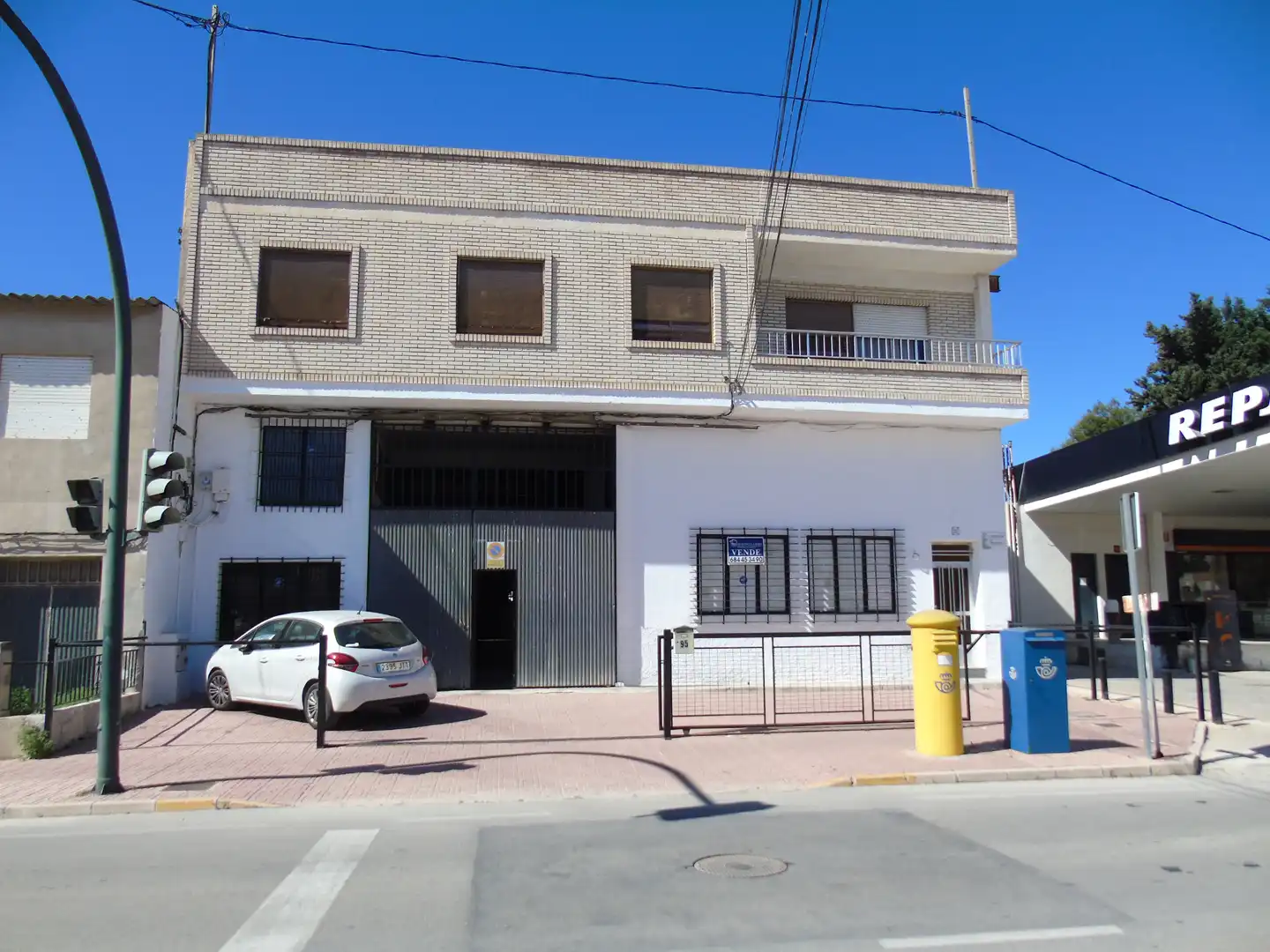 Vista exterior de Nave industrial en venta en Ceutí