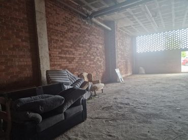 Local comercial en alquiler en La Granja - La Colina - Los Pastores