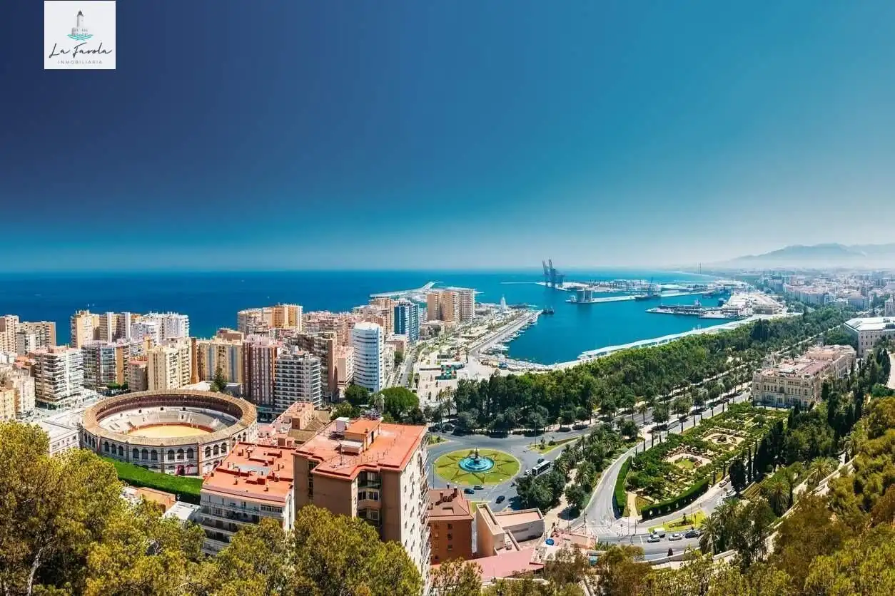Vista exterior de Piso de alquiler en Málaga con Jardín privado y Terraza